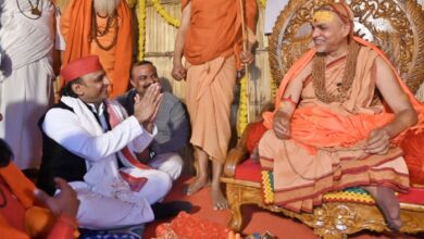 Photo of शंकराचार्य अविमुक्तेश्वरानंद के आशीर्वाद से होगा नकली संतों का अंत: अखिलेश